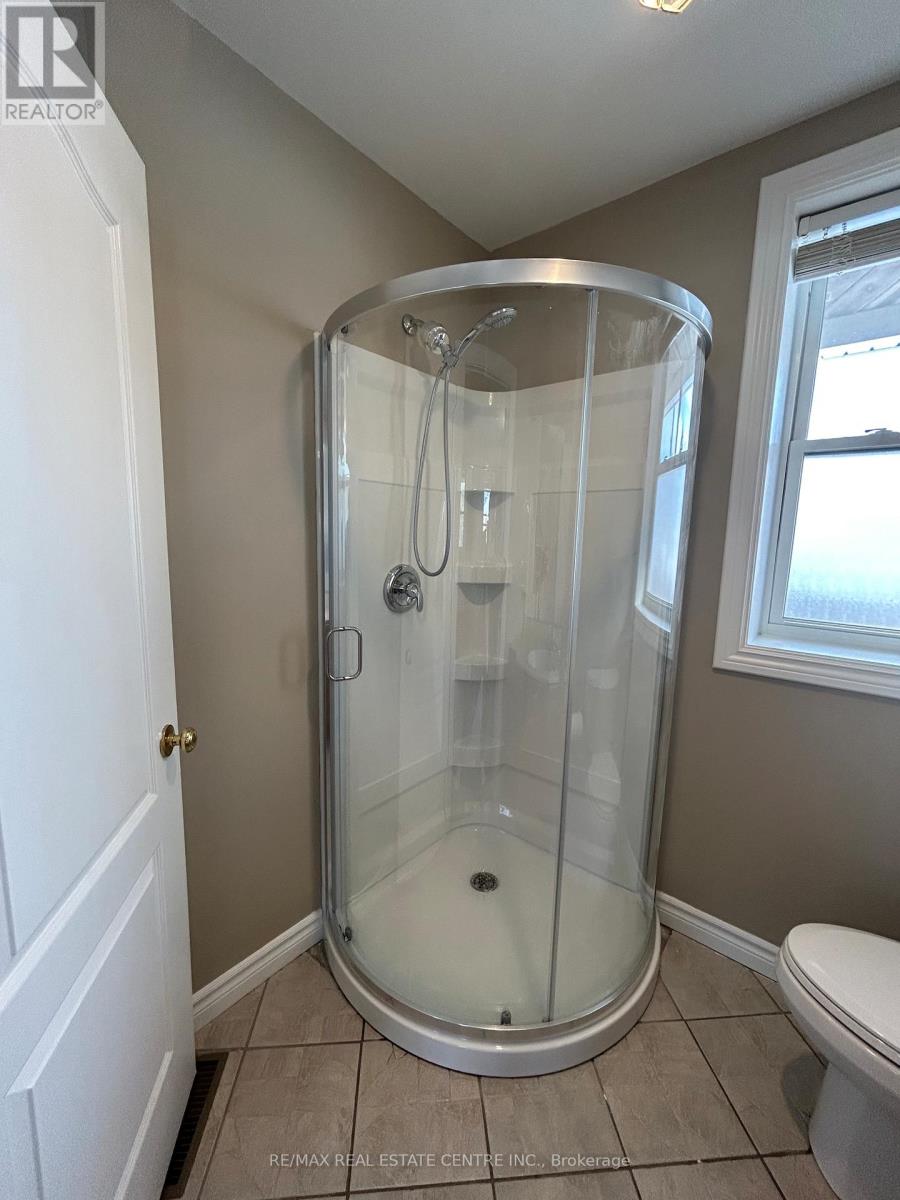 1587 Brock Road, Hamilton, Ontario  L9H 5E4 - Photo 7 - X12611598