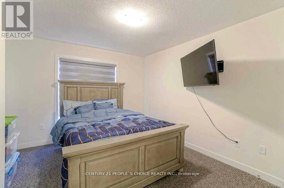 590 North Service Road, Hamilton, Ontario  L8E 0K5 - Photo 13 - X12611600