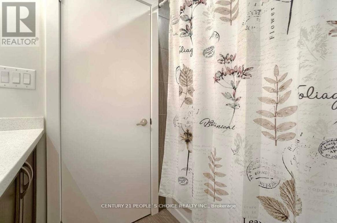 590 North Service Road, Hamilton, Ontario  L8E 0K5 - Photo 16 - X12611600