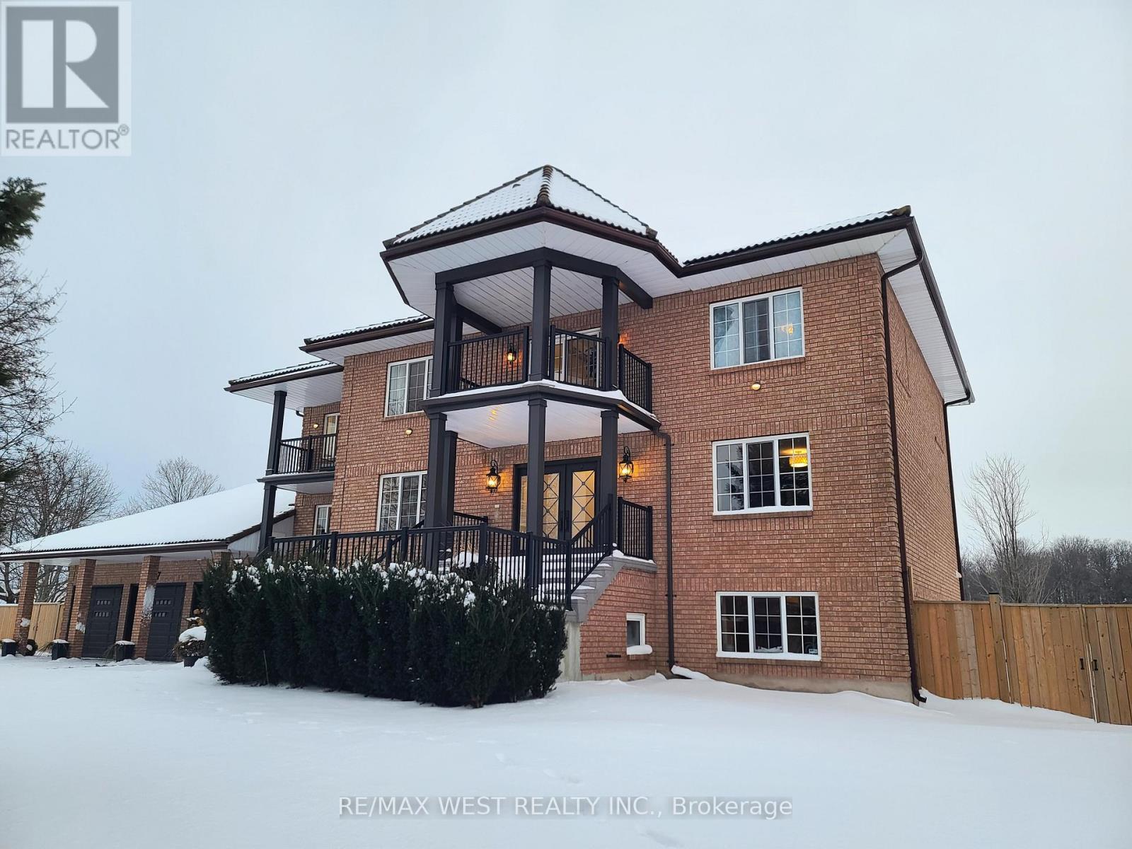 7 Stewart Crescent, Essa, Ontario  L0L 2N0 - Photo 2 - N12592504