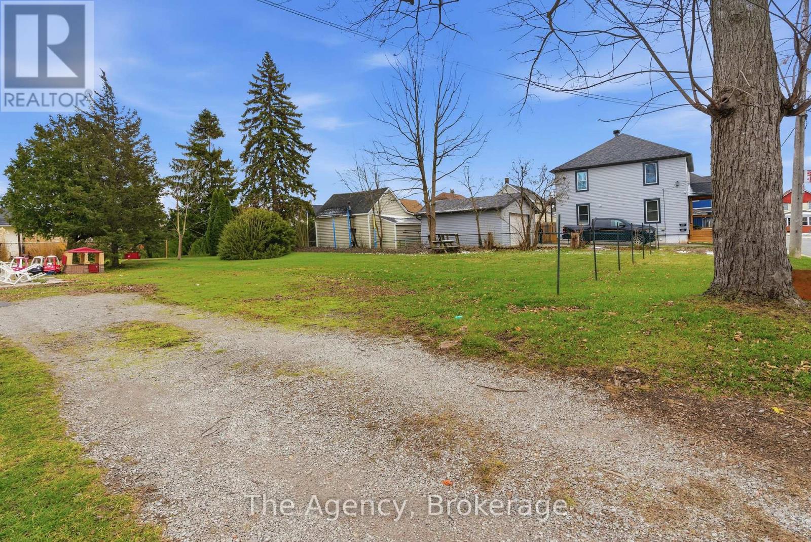 11 Patsy Avenue, Welland, Ontario  L3B 3M1 - Photo 23 - X12611646