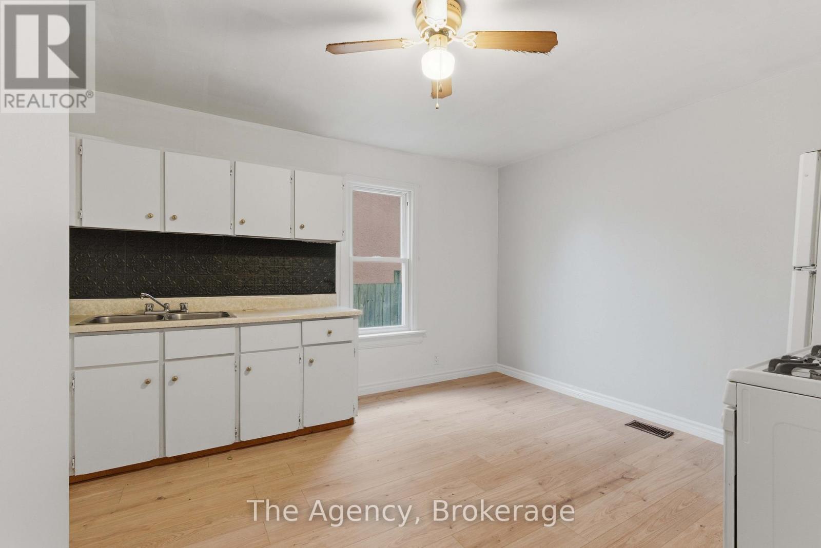 11 Patsy Avenue, Welland, Ontario  L3B 3M1 - Photo 37 - X12611646