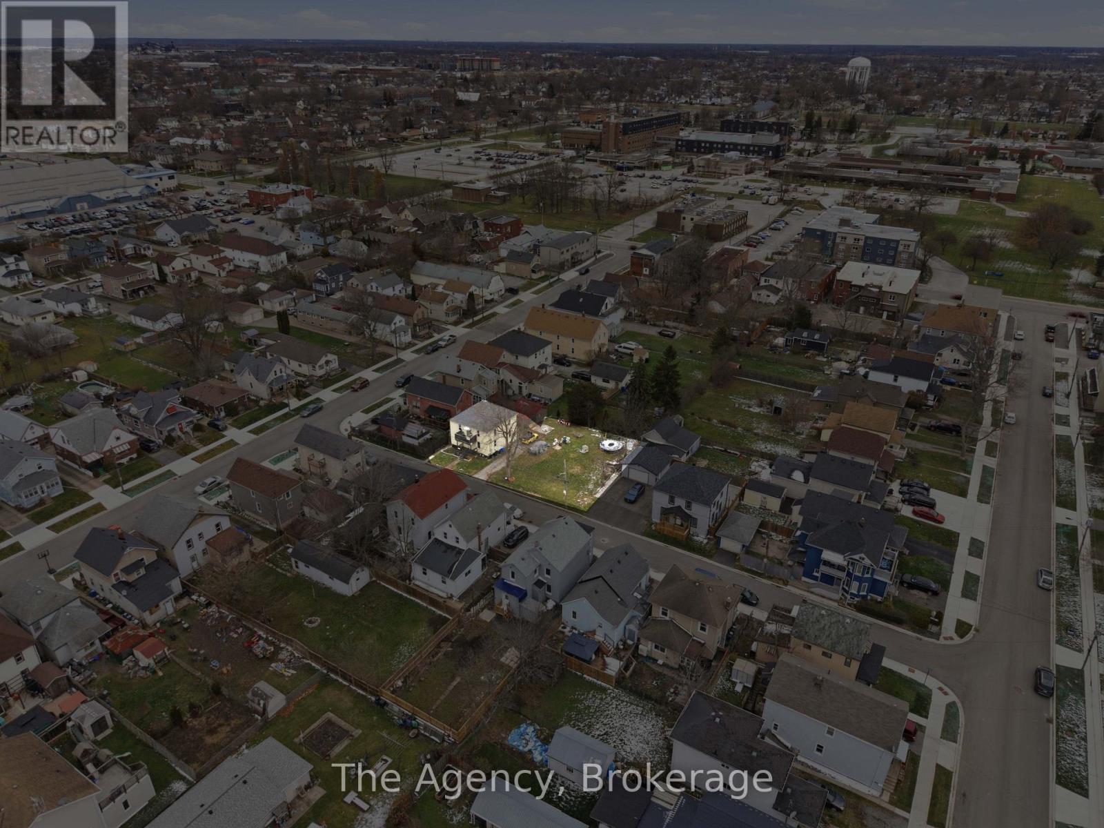 11 Patsy Avenue, Welland, Ontario  L3B 3M1 - Photo 7 - X12611646