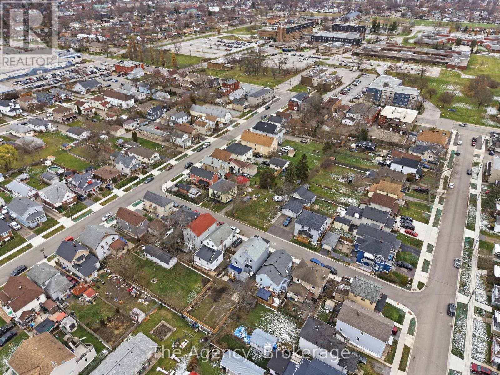 11 Patsy Avenue, Welland, Ontario  L3B 3M1 - Photo 9 - X12611646