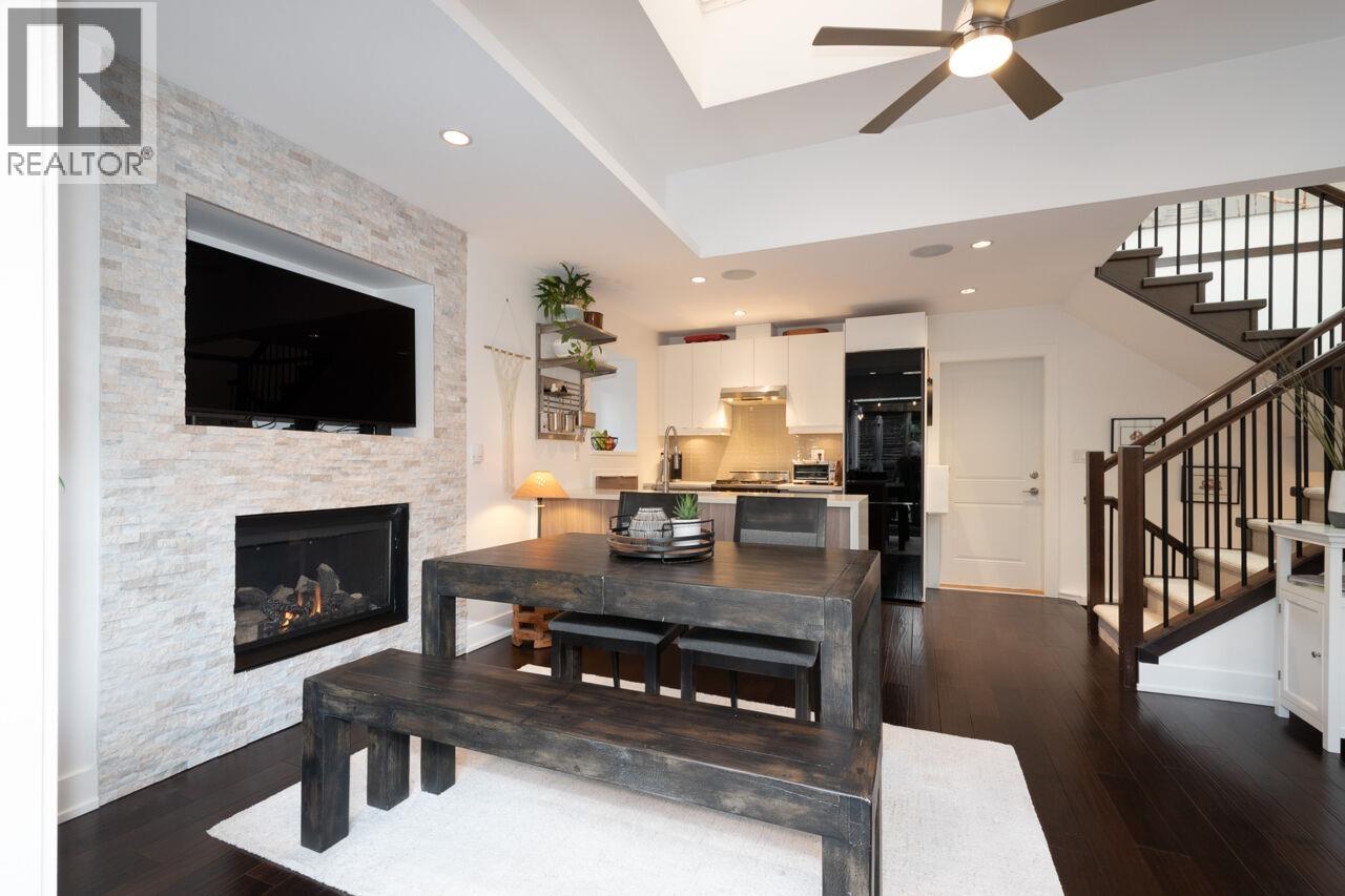 250 E 10th Street, North Vancouver, British Columbia  V7L 2E1 - Photo 10 - R3072914