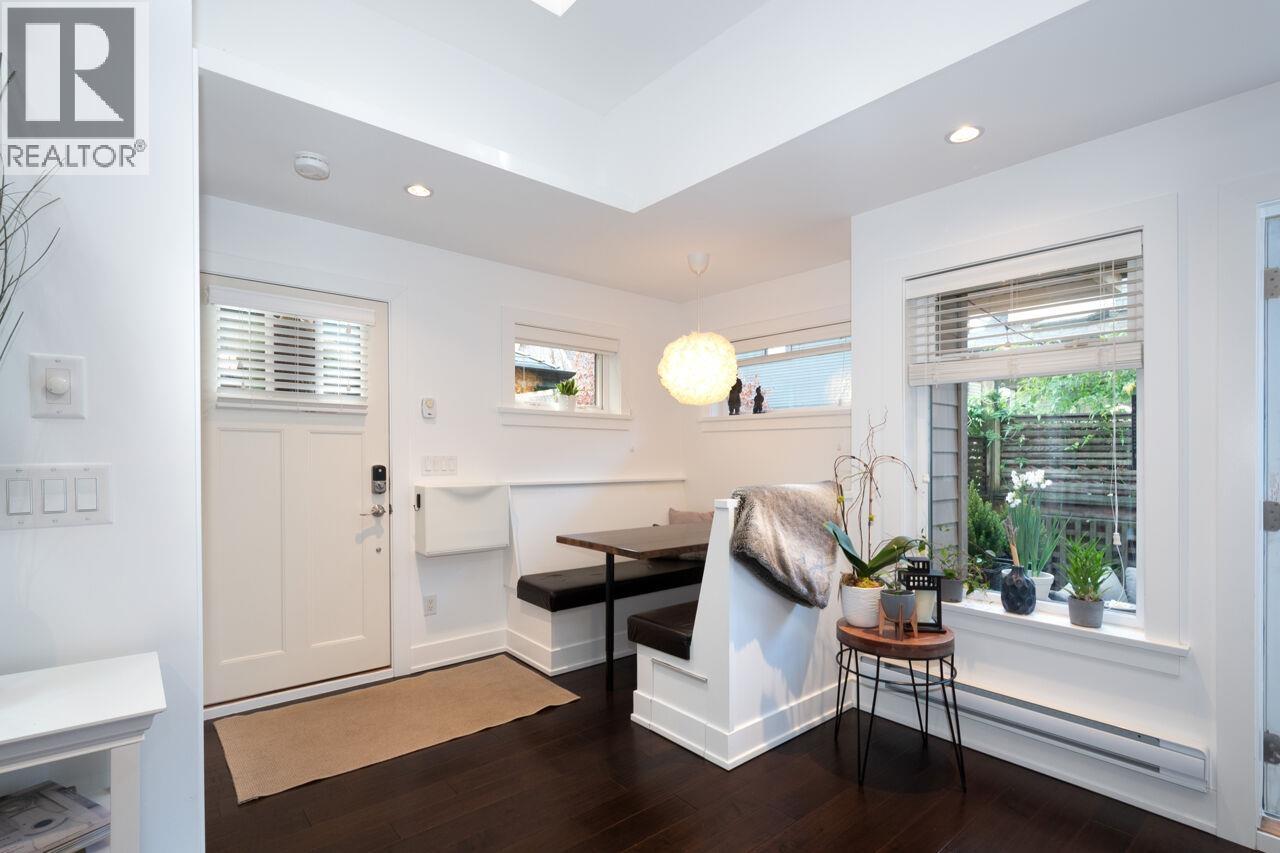 250 E 10th Street, North Vancouver, British Columbia  V7L 2E1 - Photo 13 - R3072914