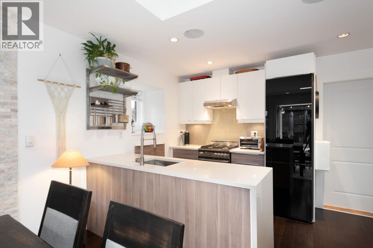 250 E 10th Street, North Vancouver, British Columbia  V7L 2E1 - Photo 19 - R3072914