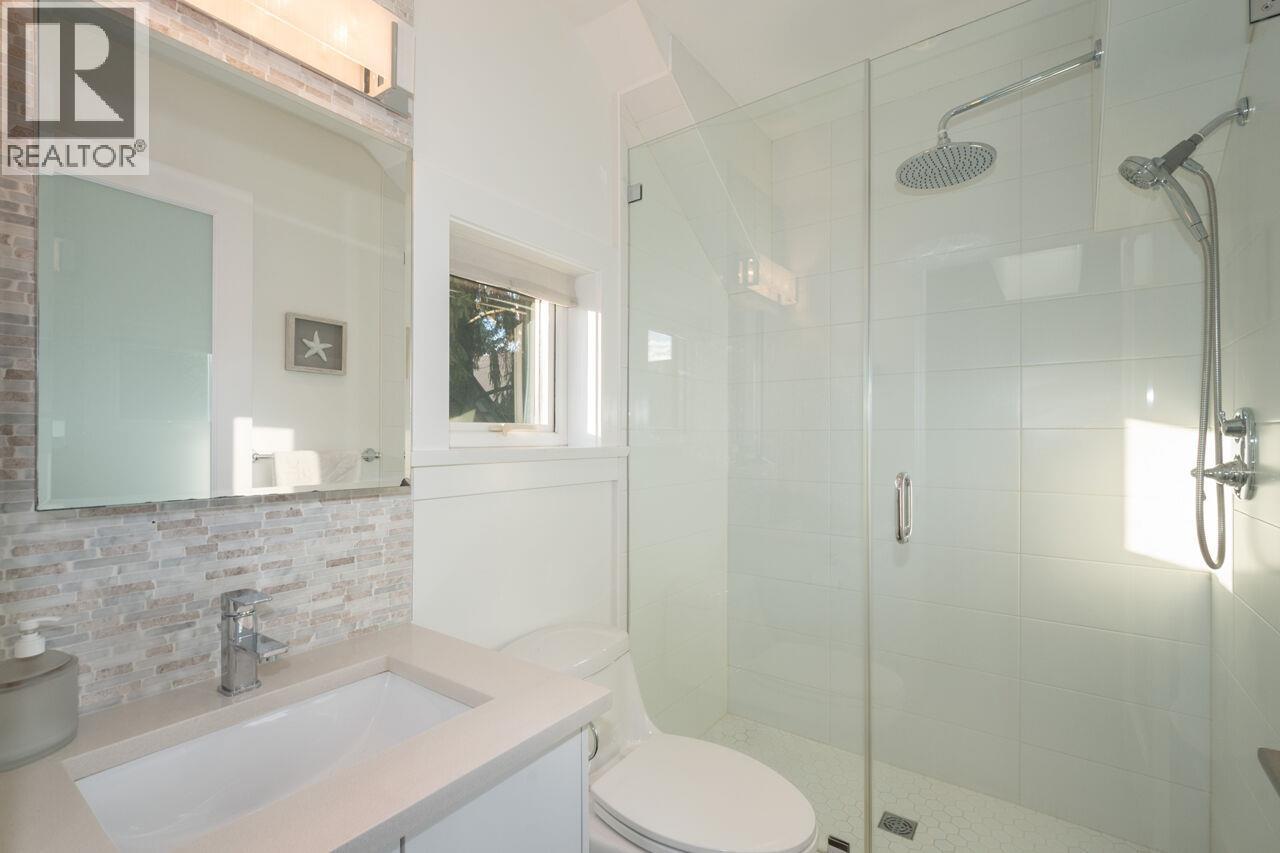 250 E 10th Street, North Vancouver, British Columbia  V7L 2E1 - Photo 25 - R3072914