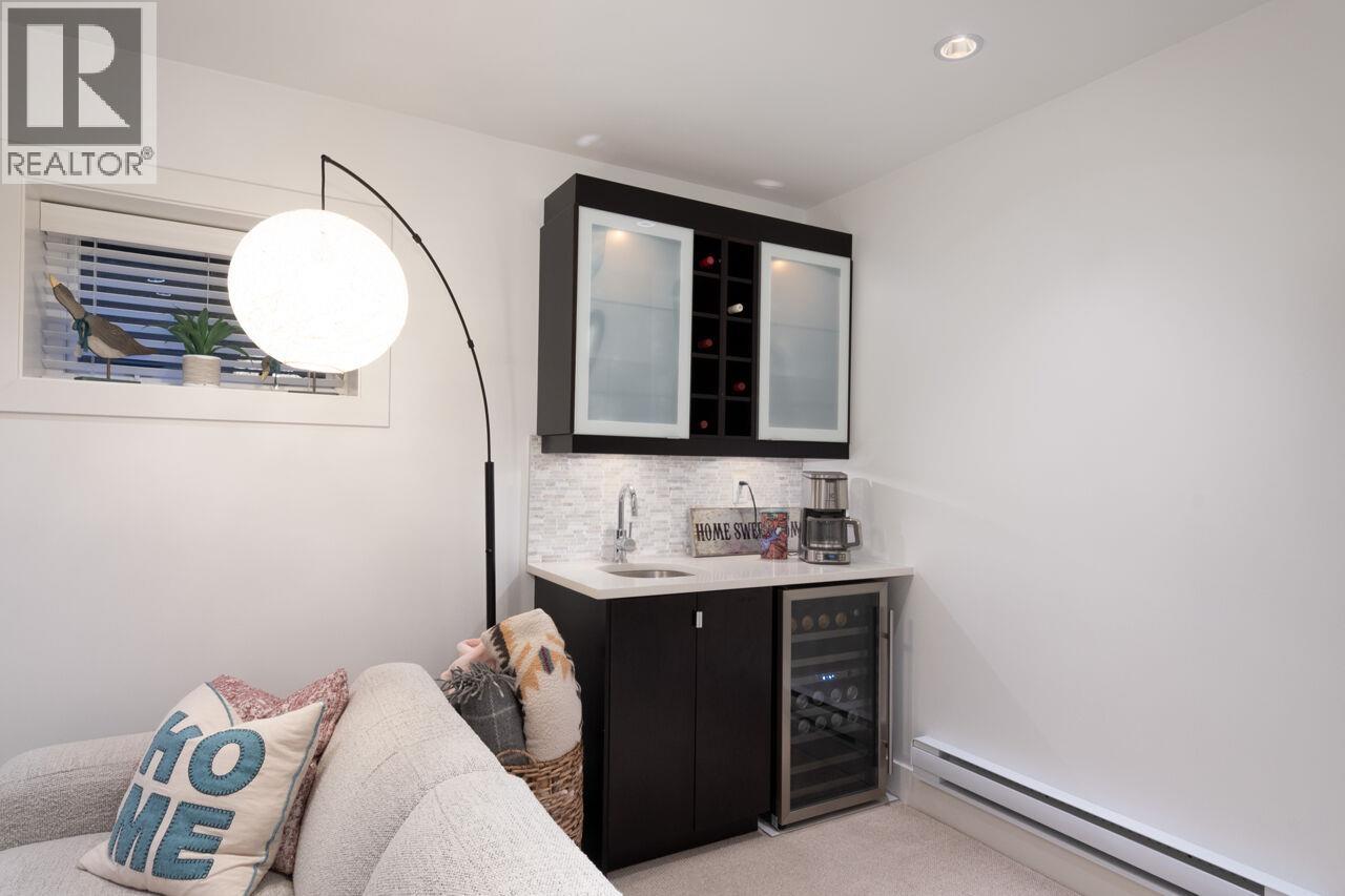 250 E 10th Street, North Vancouver, British Columbia  V7L 2E1 - Photo 29 - R3072914