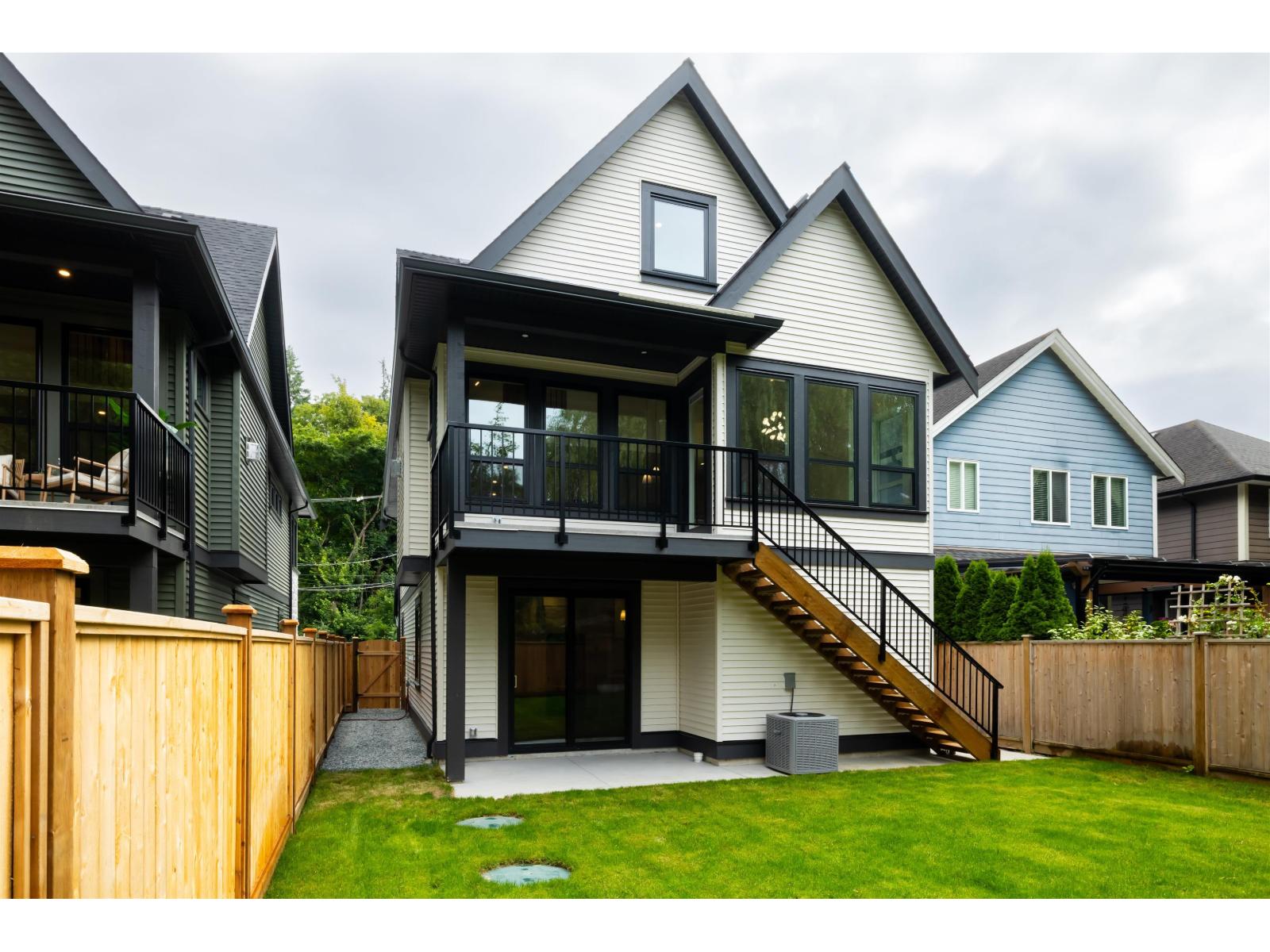 23128 96 AVENUE, Langley, British Columbia