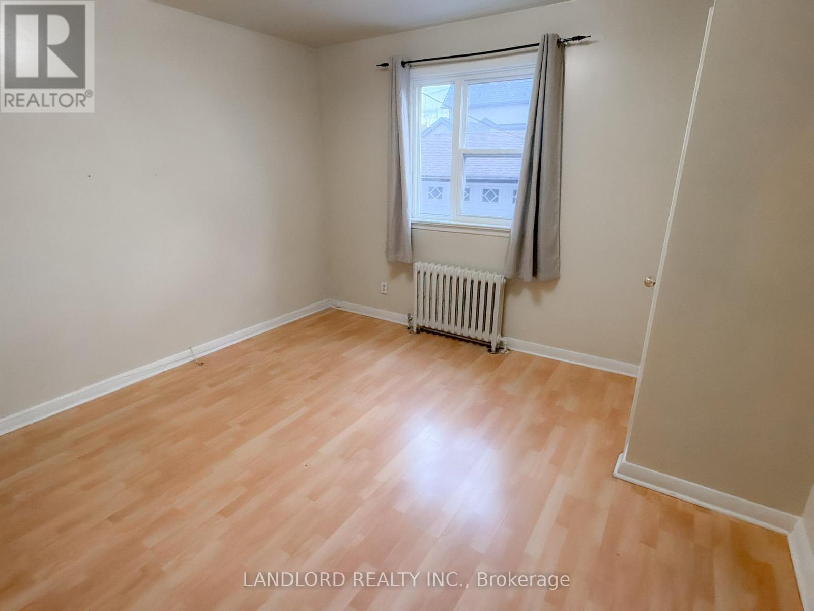 Main - 65 Fairfield Avenue, Toronto, Ontario M8W 1R6 - Photo 14 - W12598566
