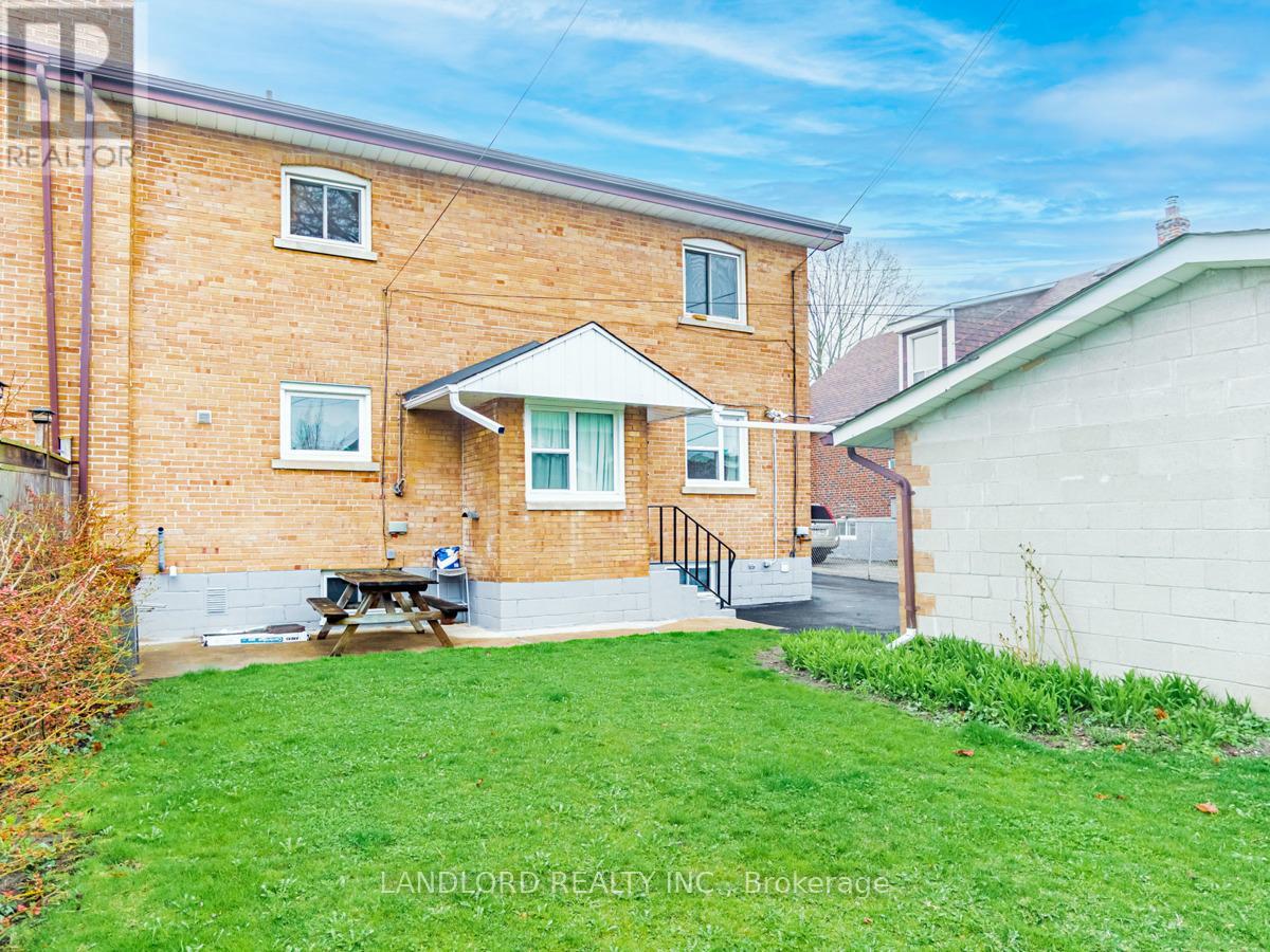 Main - 65 Fairfield Avenue, Toronto, Ontario M8W 1R6 - Photo 20 - W12598566