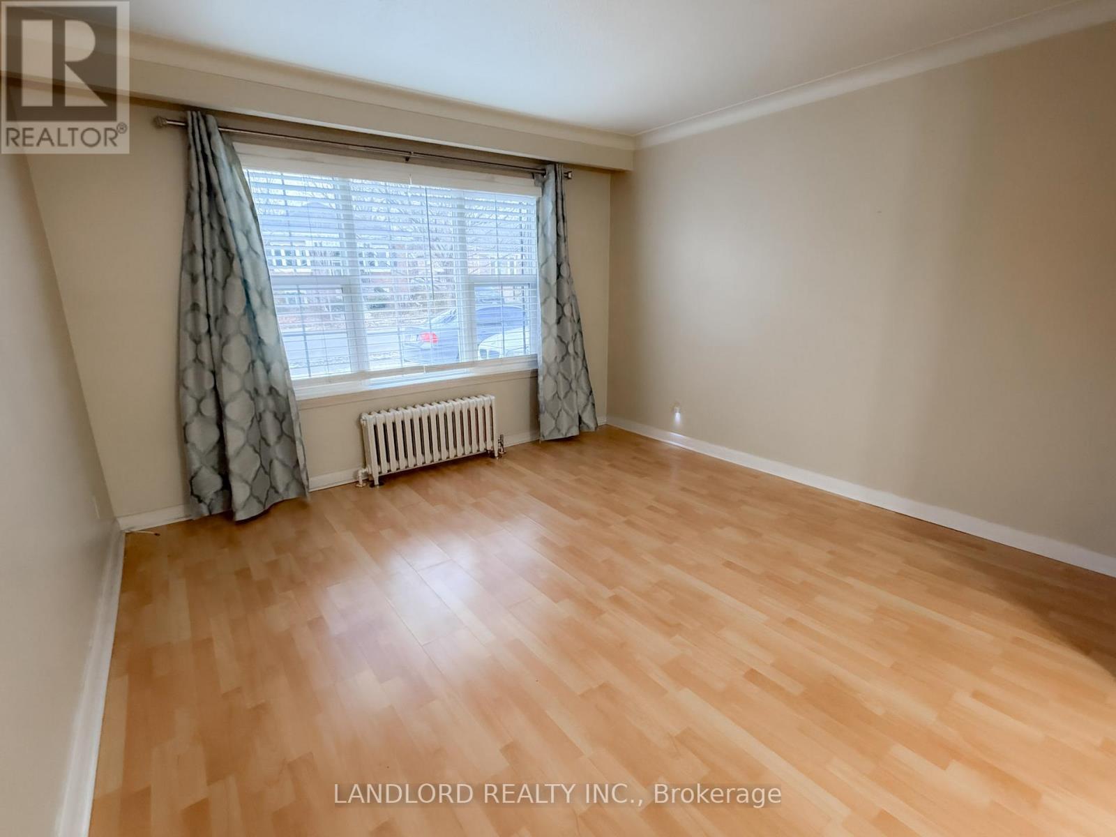 Main - 65 Fairfield Avenue, Toronto, Ontario M8W 1R6 - Photo 6 - W12598566