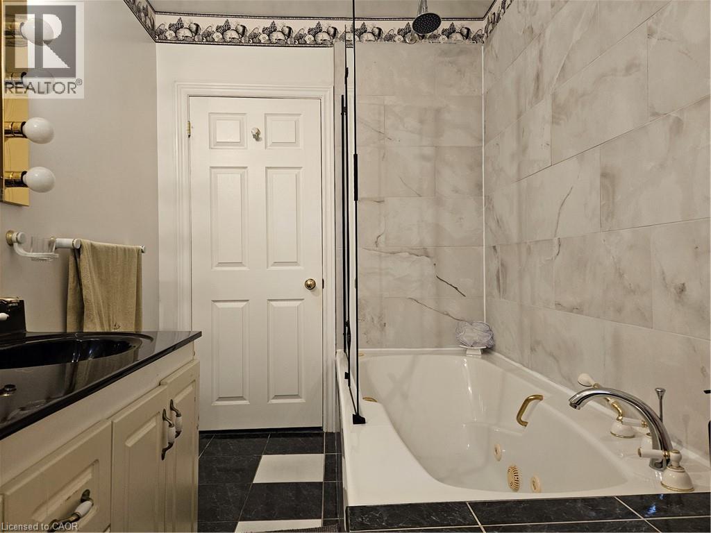 65 Erie Avenue N Unit# Main House, Fisherville, Ontario N0A 1G0 - Photo 16 - 40792938