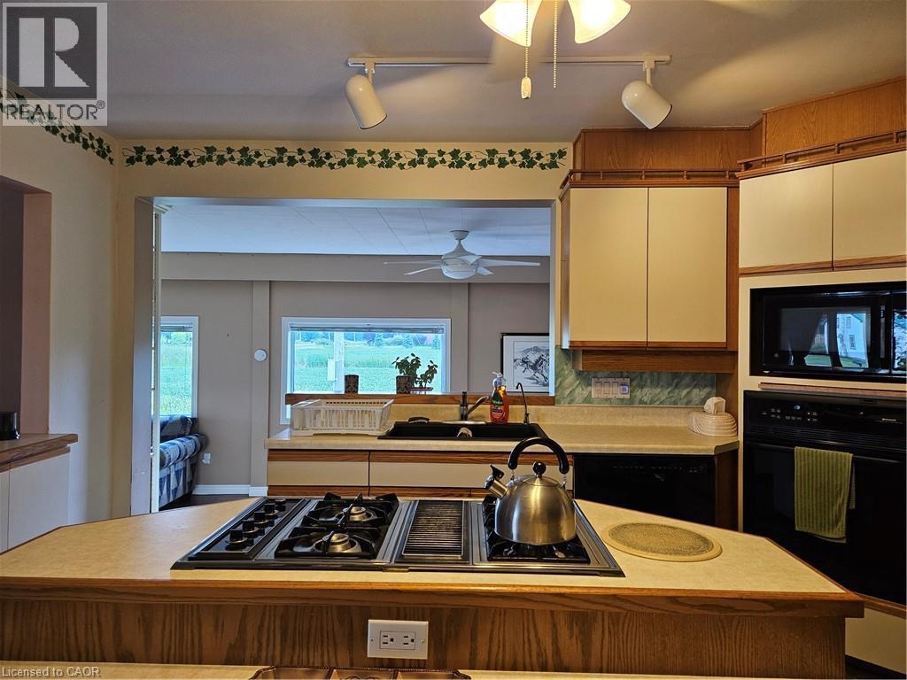 65 Erie Avenue N Unit# Main House, Fisherville, Ontario N0A 1G0 - Photo 10 - 40792938