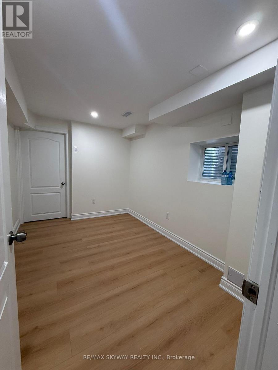 Bsmt - 22 Waterdale Road, Brampton, Ontario  L7A 1S3 - Photo 13 - W12611276