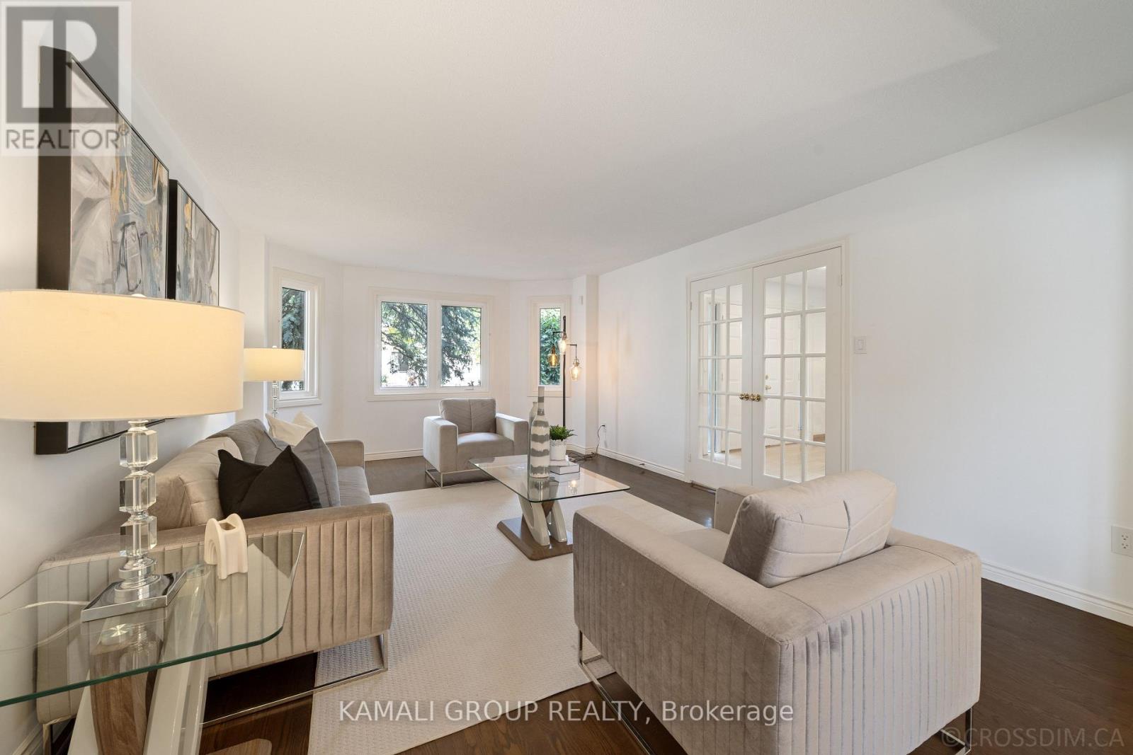 287 Dunview Avenue, Toronto, Ontario M2N 4J4 - Photo 7 - C12611668