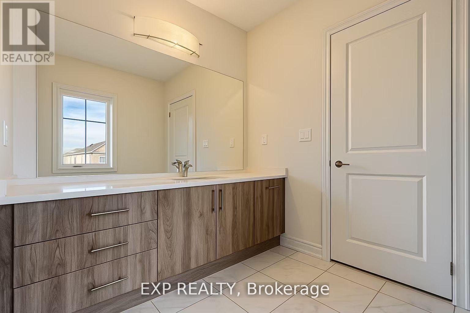 9 Kenneth Appleton Avenue, Richmond Hill, Ontario L4B 3X9 - Photo 20 - N12611682