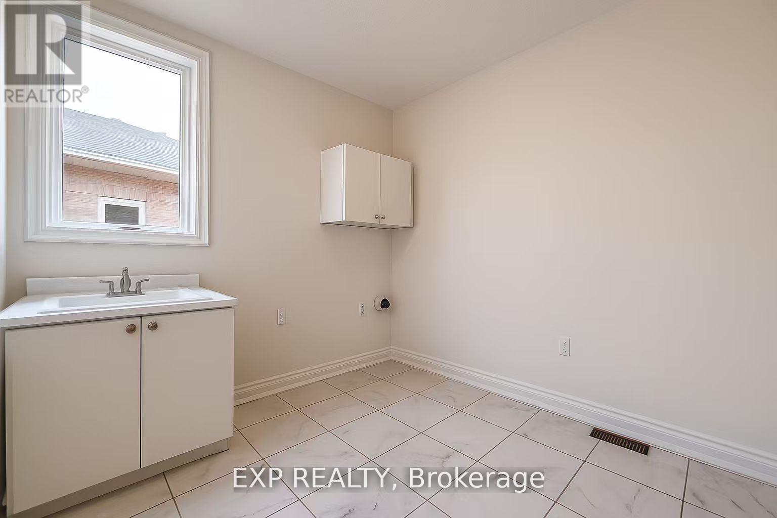 9 Kenneth Appleton Avenue, Richmond Hill, Ontario L4B 3X9 - Photo 21 - N12611682