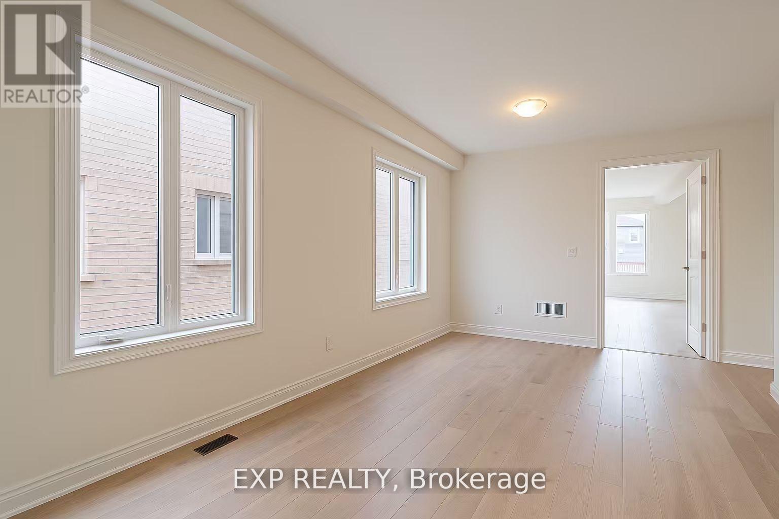 9 Kenneth Appleton Avenue, Richmond Hill, Ontario L4B 3X9 - Photo 9 - N12611682