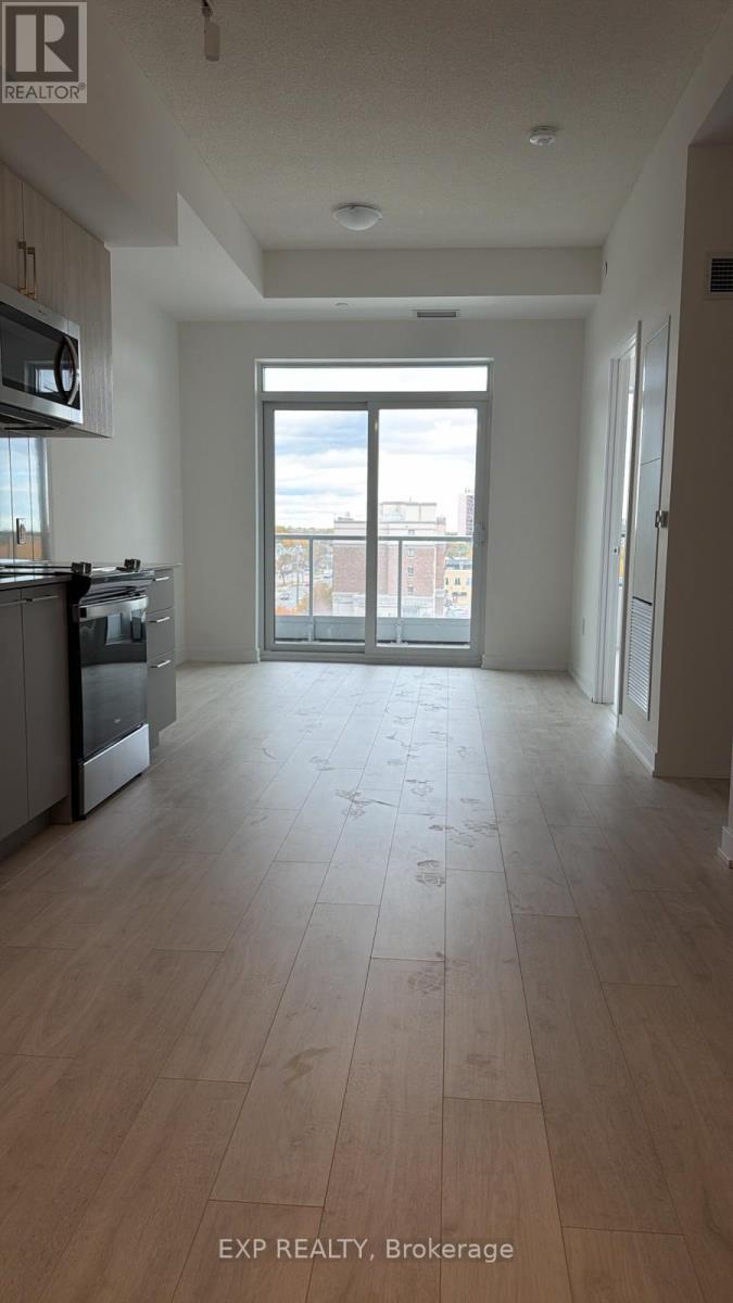 #616 - 500 Plains Road E, Burlington, Ontario L7T 0C8 - Photo 2 - W12611688