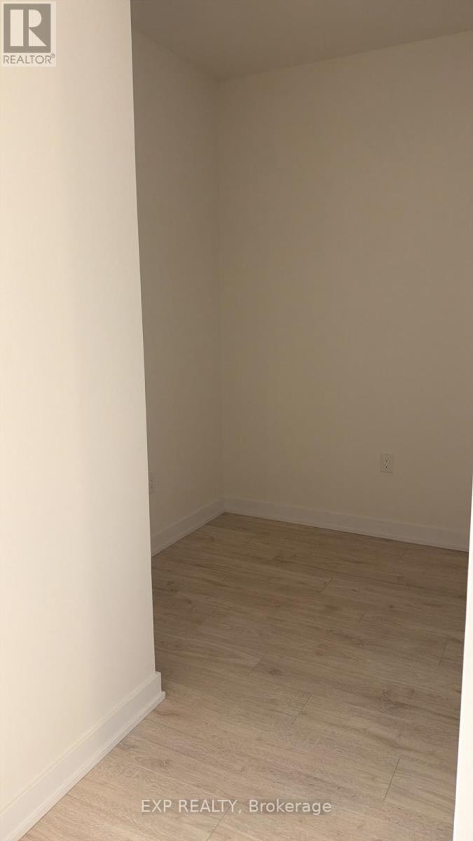 #616 - 500 Plains Road E, Burlington, Ontario L7T 0C8 - Photo 7 - W12611688