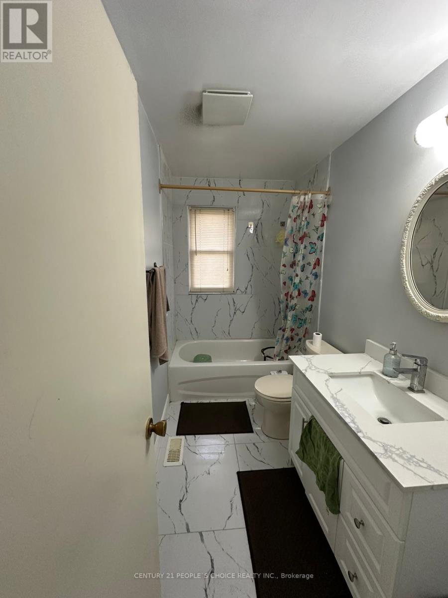 77 Dudhope Avenue, Cambridge, Ontario N1R 4T6 - Photo 4 - X12611674