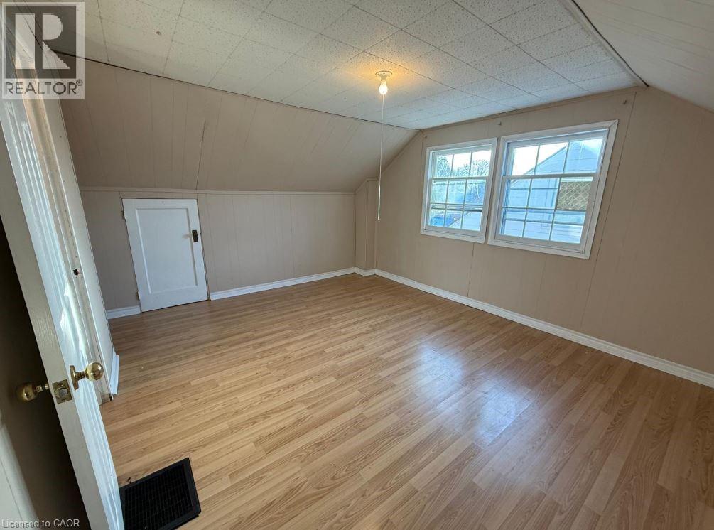 78 Eighth Avenue, Brantford, Ontario N3S 1C5 - Photo 12 - 40792867