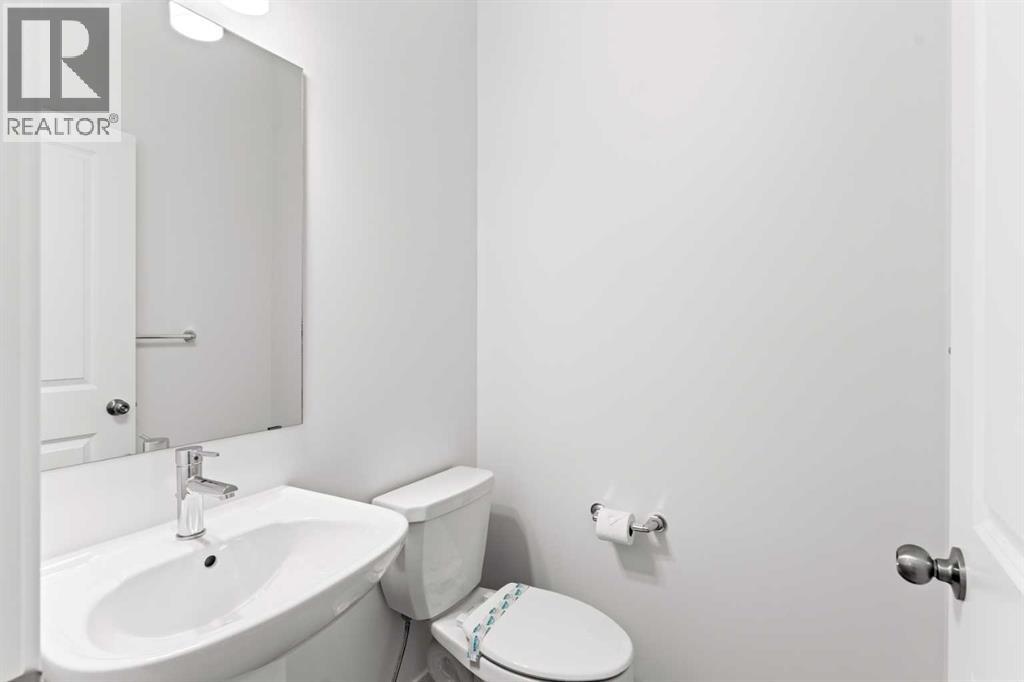 918 Creekside Boulevard Sw, Calgary, Alberta T2X 5G8 - Photo 14 - A2268874