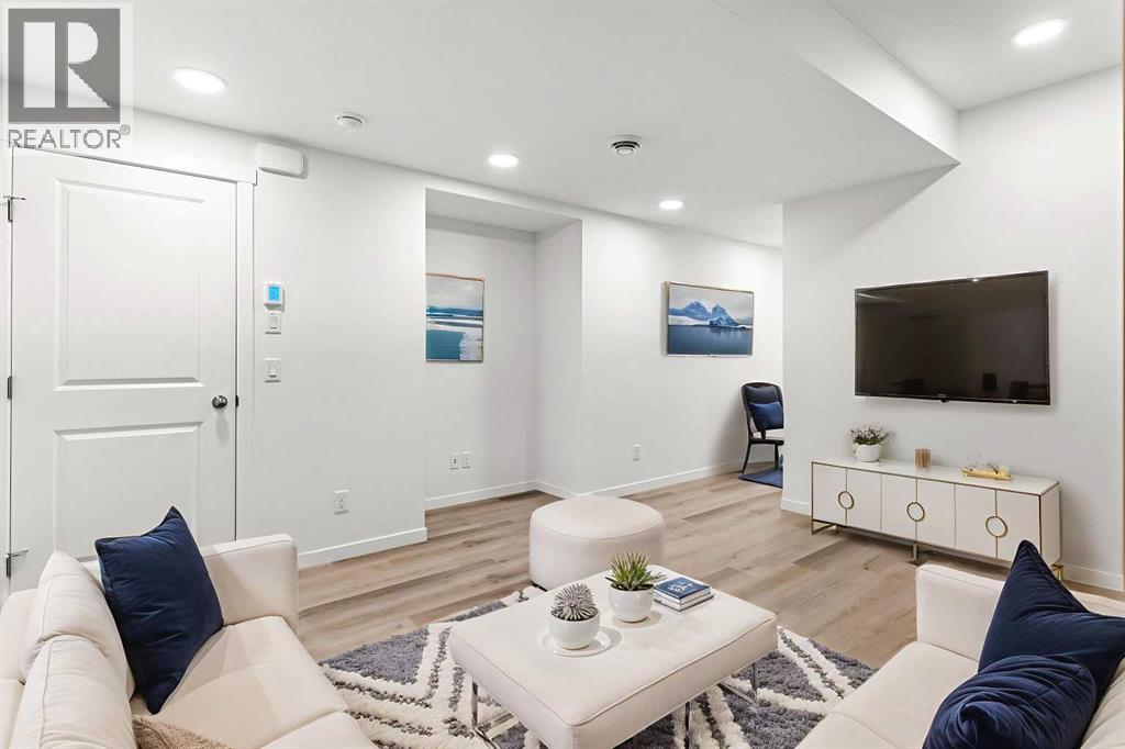 918 Creekside Boulevard Sw, Calgary, Alberta T2X 5G8 - Photo 26 - A2268874