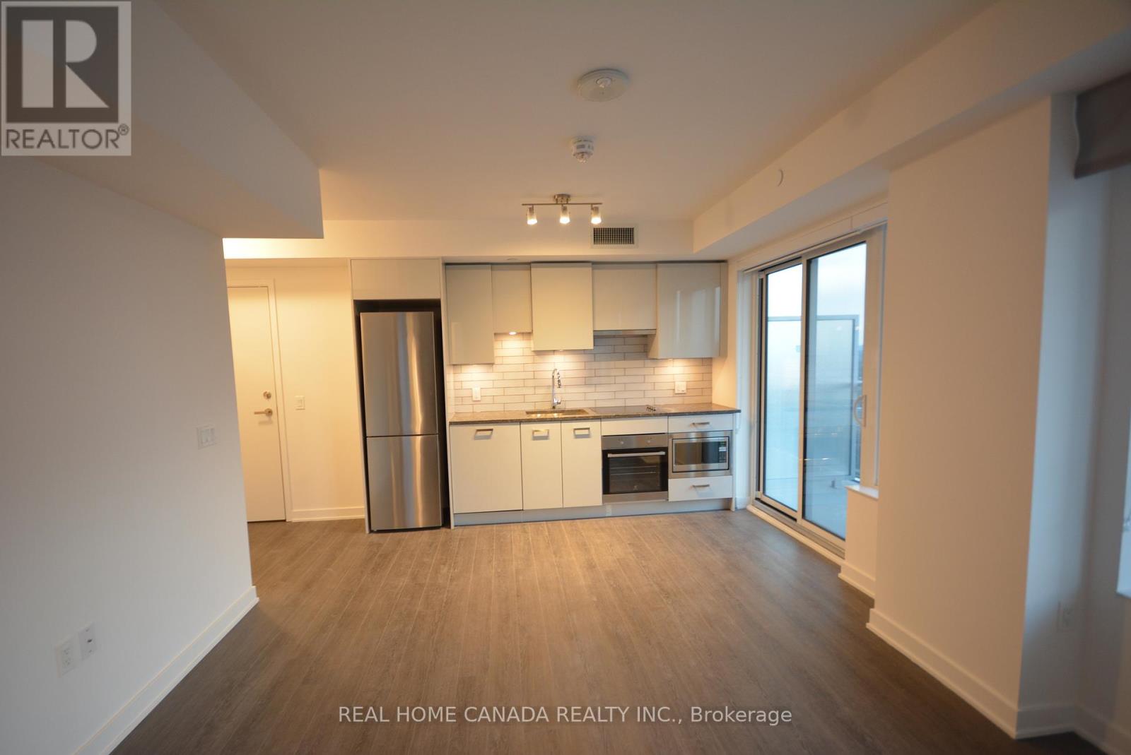 2704 - 195 REDPATH AVENUE, Toronto, Ontario