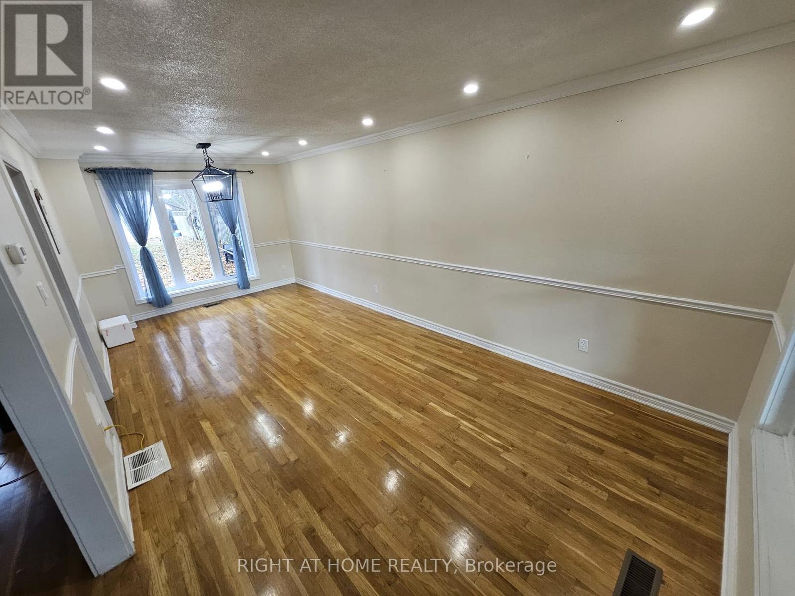 Main - 730 Sheppard Avenue, Pickering, Ontario  L1V 1G5 - Photo 21 - E12611704