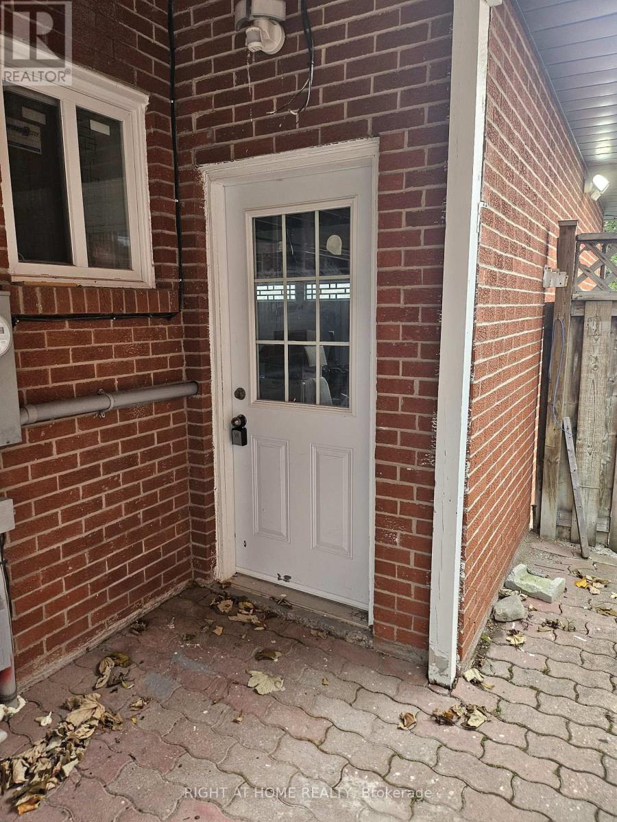 Bsmt - 730 Sheppard Avenue, Pickering, Ontario  L1V 1G5 - Photo 10 - E12611716