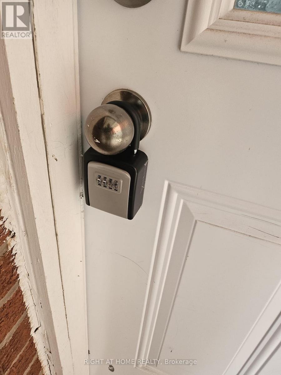 Bsmt - 730 Sheppard Avenue, Pickering, Ontario  L1V 1G5 - Photo 9 - E12611716