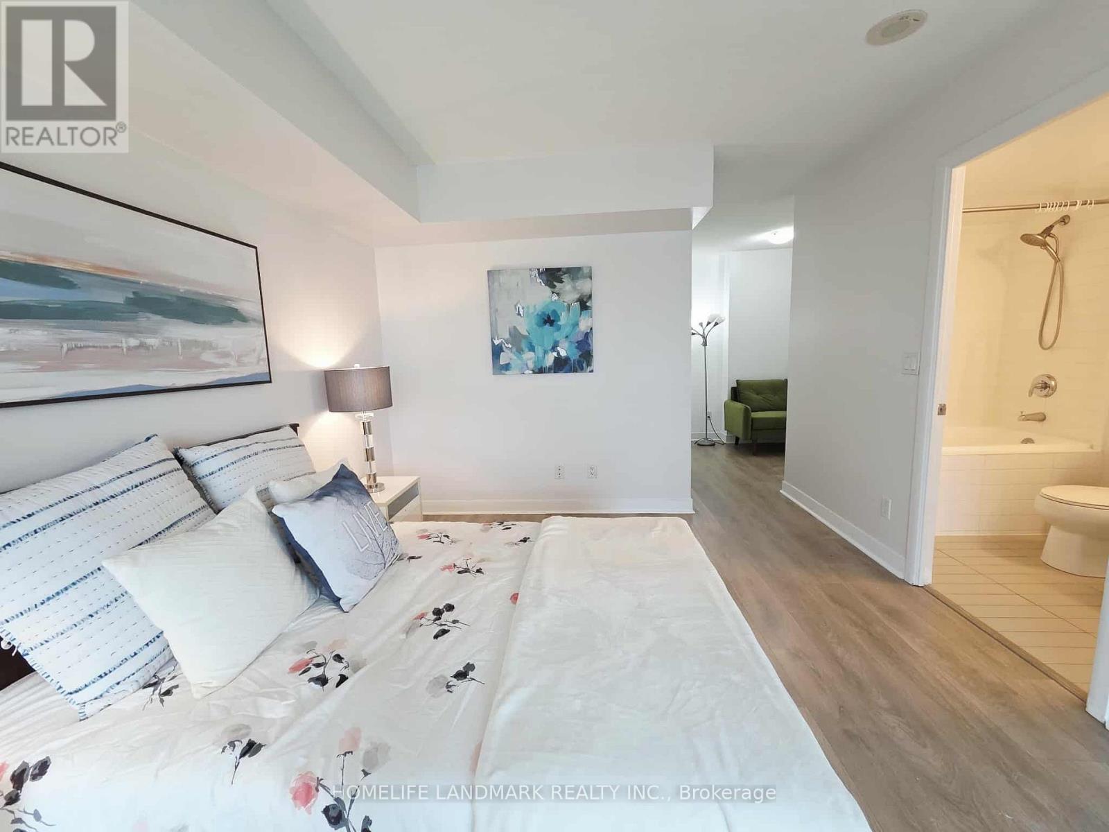 1706 - 155 Legion Road N, Toronto, Ontario M8Y 0A7 - Photo 11 - W12611714