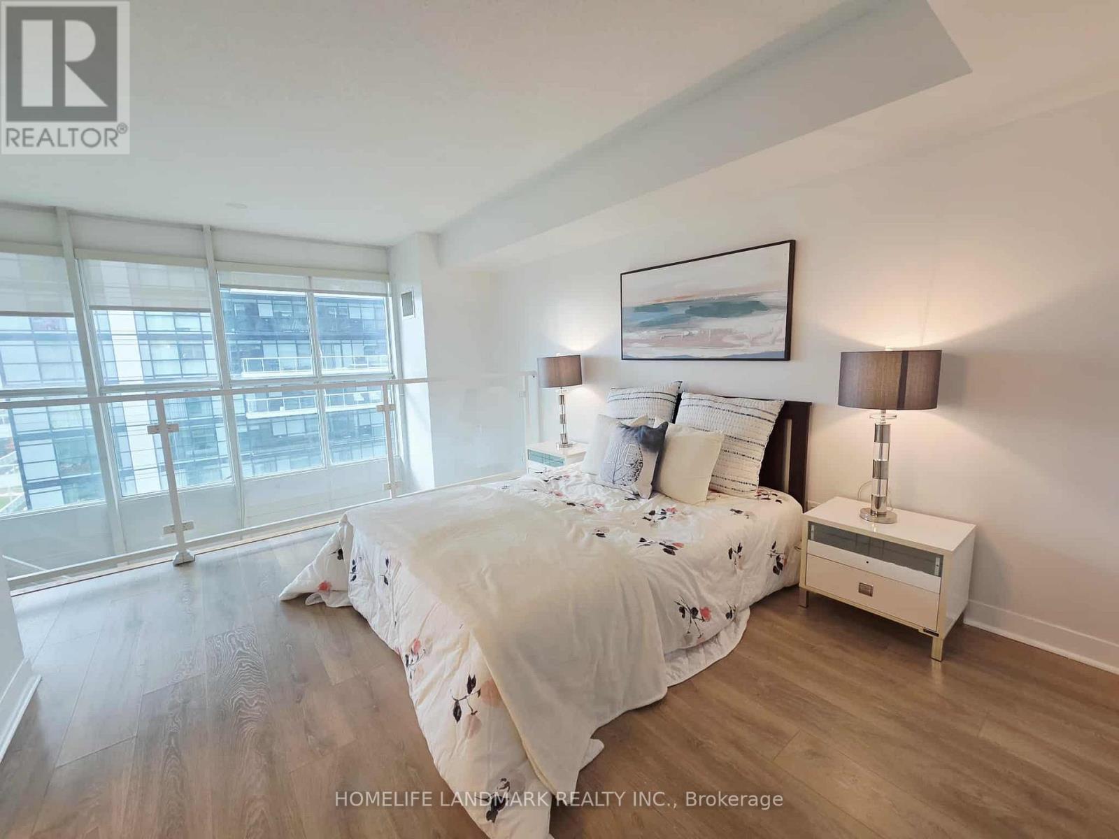 1706 - 155 Legion Road N, Toronto, Ontario M8Y 0A7 - Photo 12 - W12611714