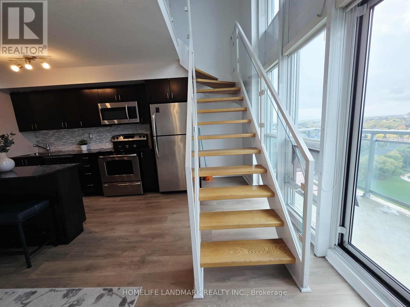 1706 - 155 Legion Road N, Toronto, Ontario M8Y 0A7 - Photo 8 - W12611714