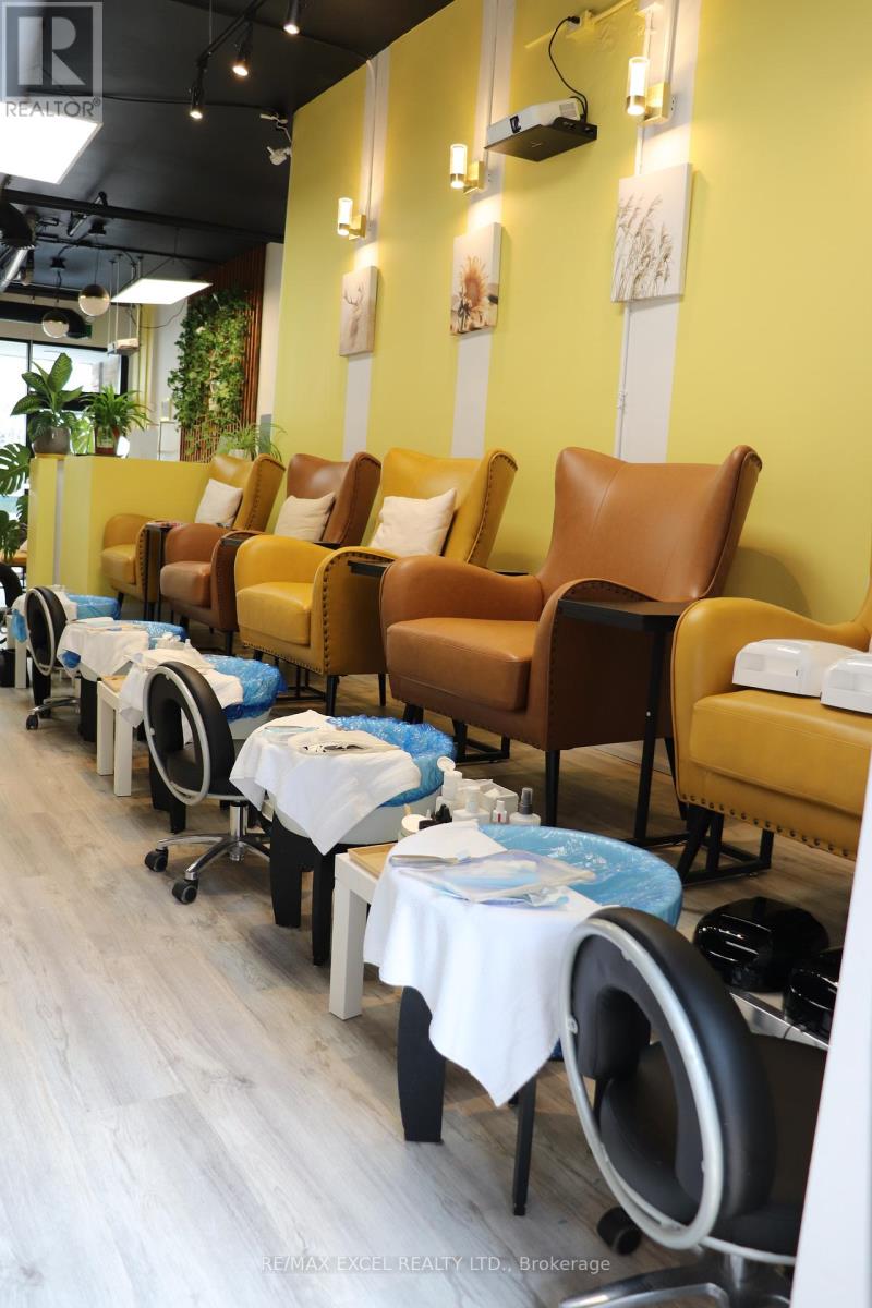 1883 Queen Street E, Toronto, Ontario  M4L 1H3 - Photo 10 - E12601046