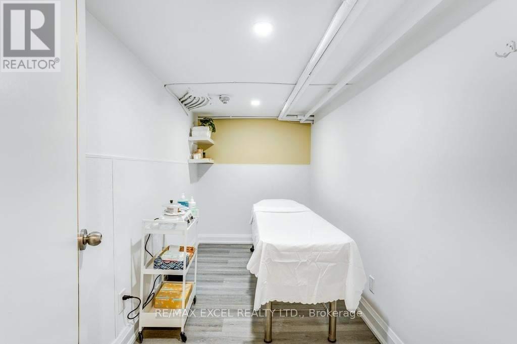 1883 Queen Street E, Toronto, Ontario  M4L 1H3 - Photo 20 - E12601046