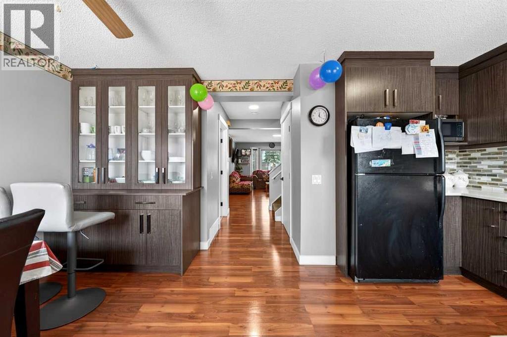 214 Martinwood Place Ne, Calgary, Alberta T3J 3H6 - Photo 17 - A2274044