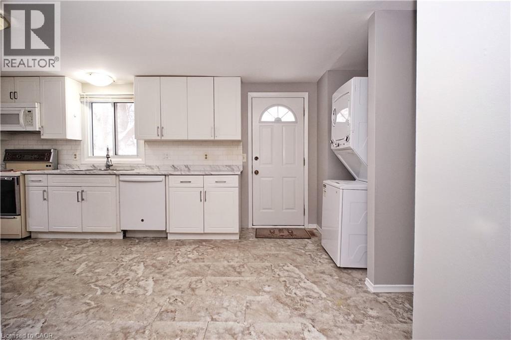 30 Amos Avenue Unit# A, Waterloo, Ontario  N2L 5G3 - Photo 14 - 40793031