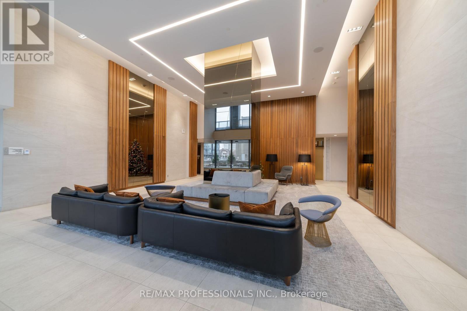 801 - 6 Sonic Way, Toronto, Ontario M3C 0P1 - Photo 3 - C12611724