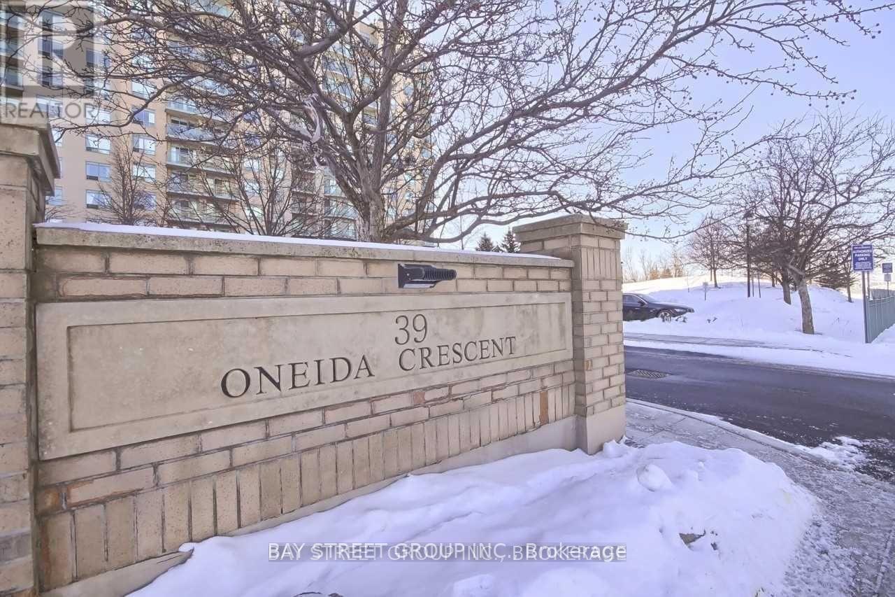 510 - 39 Oneida Crescent, Richmond Hill, Ontario  L4B 4T9 - Photo 2 - N12611728
