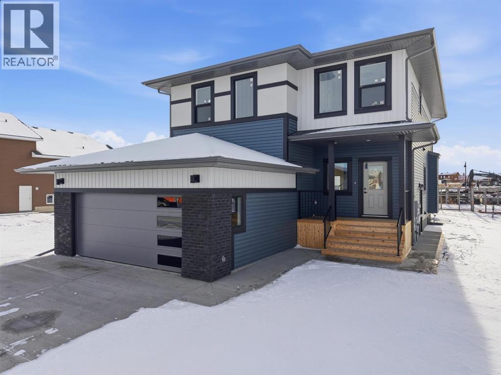 19 Toye Street, Red Deer, Alberta  T4P 0Y6 - Photo 2 - A2266745