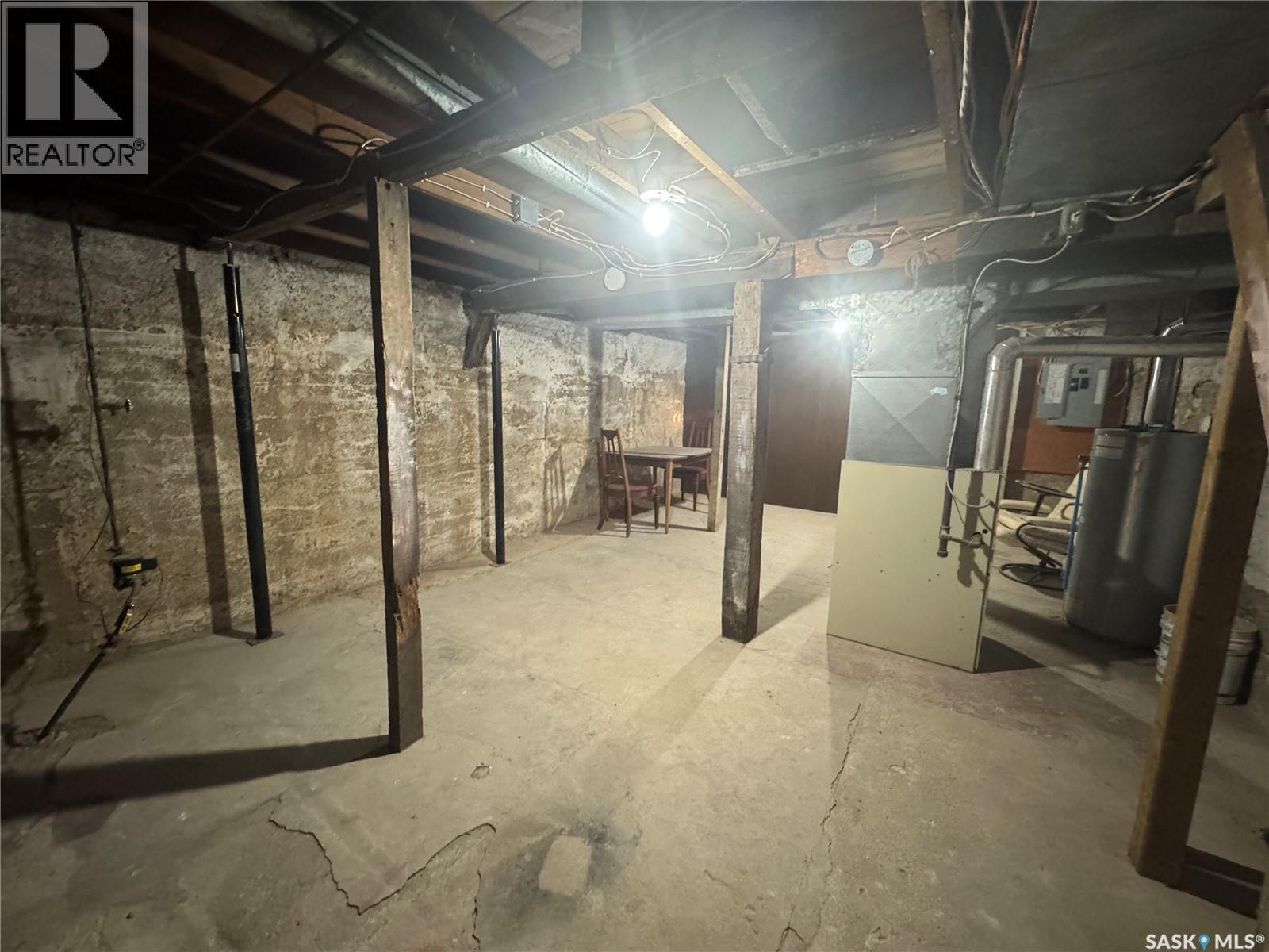 304 5th Avenue E, Biggar, Saskatchewan  S0K 0M0 - Photo 21 - SK025374