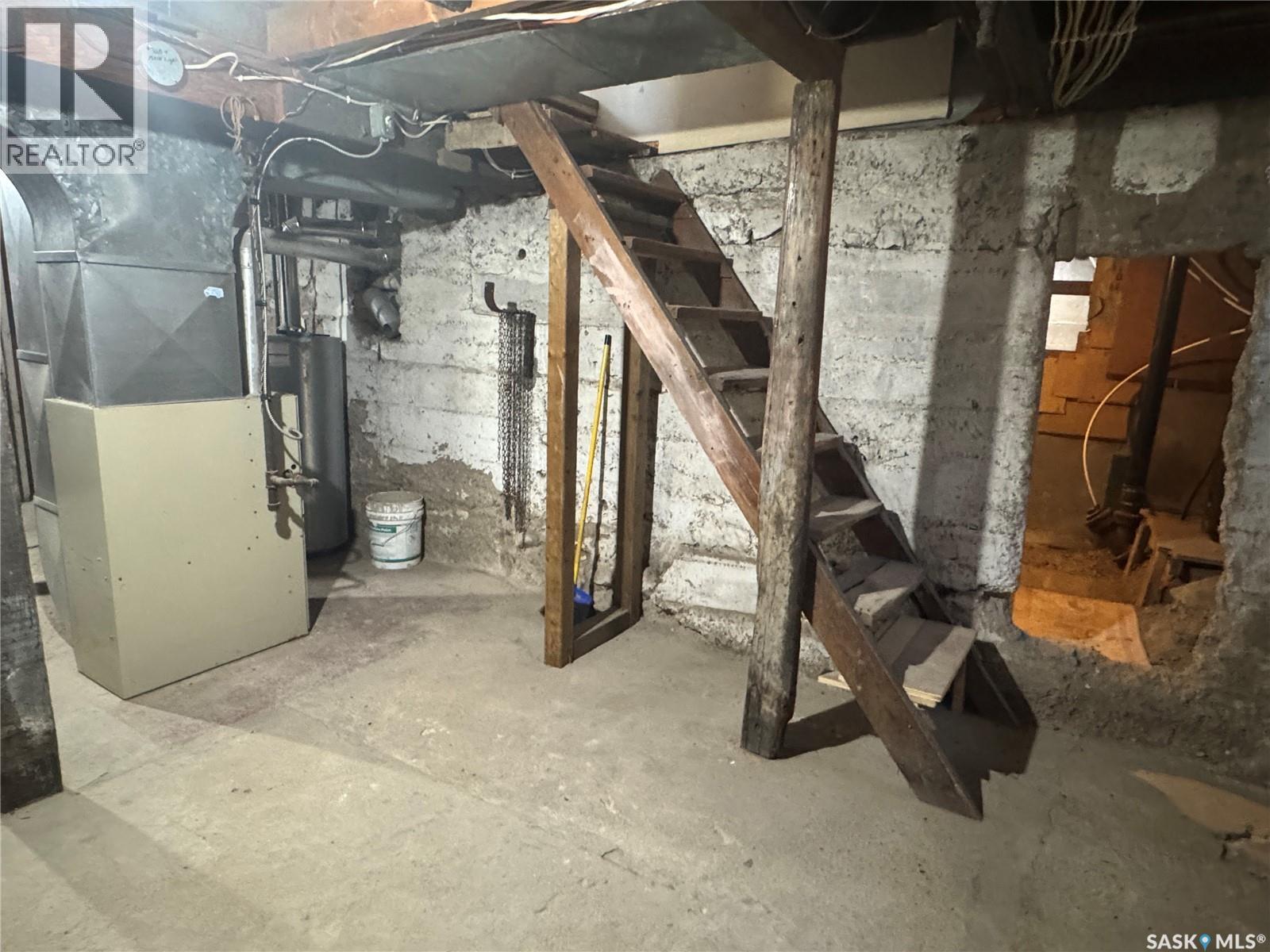 304 5th Avenue E, Biggar, Saskatchewan  S0K 0M0 - Photo 22 - SK025374