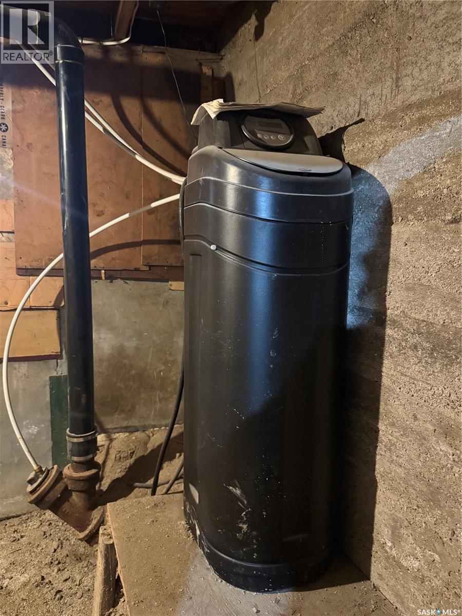 304 5th Avenue E, Biggar, Saskatchewan  S0K 0M0 - Photo 27 - SK025374