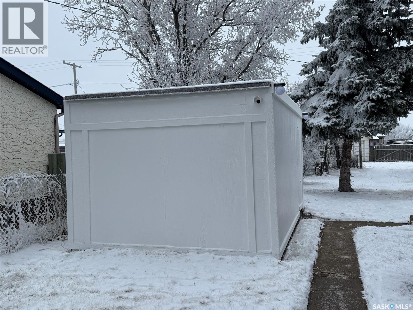 304 5th Avenue E, Biggar, Saskatchewan  S0K 0M0 - Photo 30 - SK025374