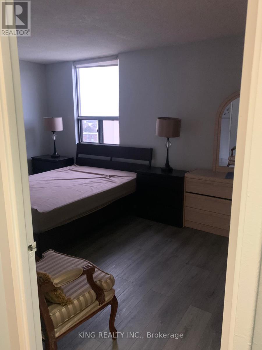 812 - 25 Sunrise Avenue, Toronto, Ontario  M4A 2S2 - Photo 3 - C12611758