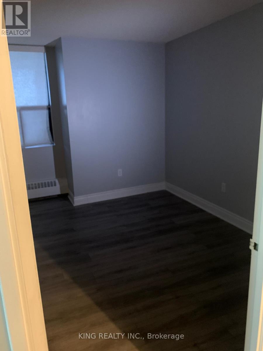 812 - 25 Sunrise Avenue, Toronto, Ontario  M4A 2S2 - Photo 5 - C12611758